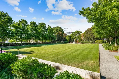 $625,000 | 900 20th Avenue South, Unit 1006, Nashville, TN 37212