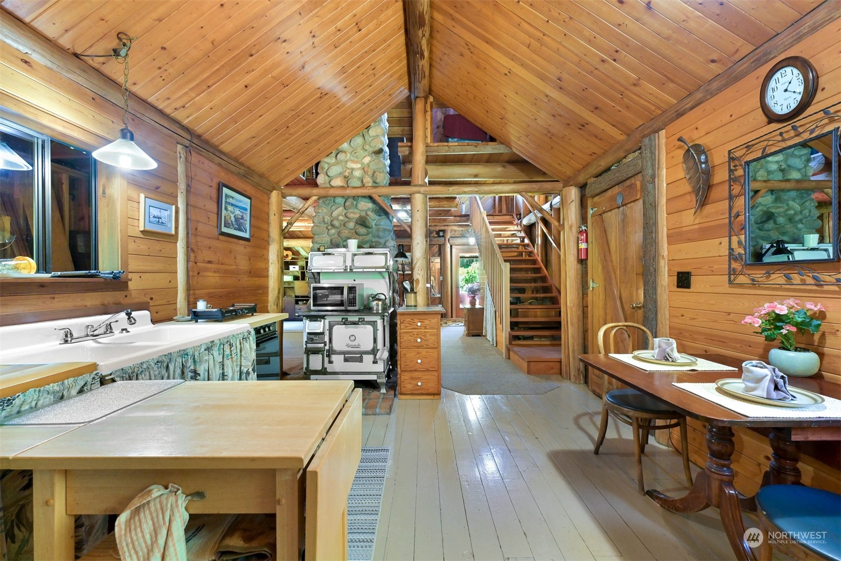 2125 Butler Creek Road Sedro-Woolley, WA 98284 - Photo 10 of 40 a outdoor space with furniture