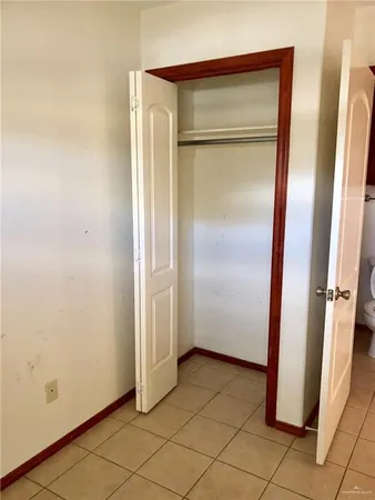 $780 | 2000 Circle Drive, Unit 6, Mission, TX 78572