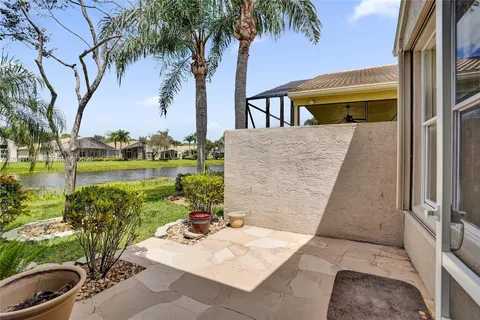 $550,000 | 8257 La Jolla Vista Lane, Lake Worth, FL 33467