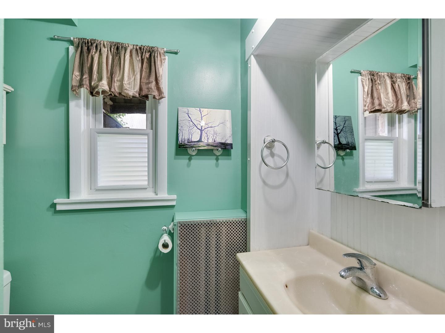 7 Lejune Road Cinnaminson, NJ 08077 - Photo 24 of 25 Bathroom