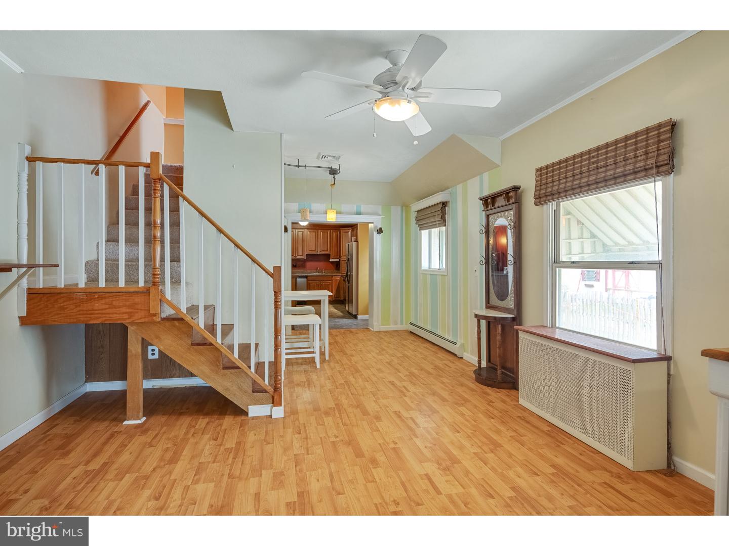 7 Lejune Road Cinnaminson, NJ 08077 - Photo 4 of 25 Foyer