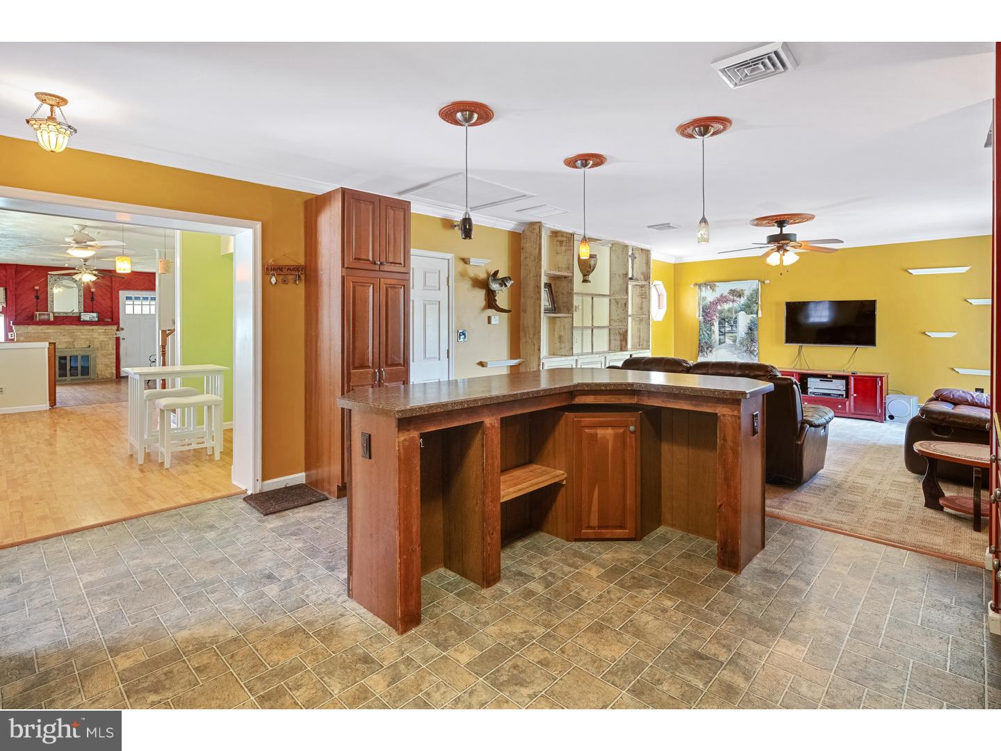 7 Lejune Road Cinnaminson, NJ 08077 - Photo 9 of 25 Kitchen