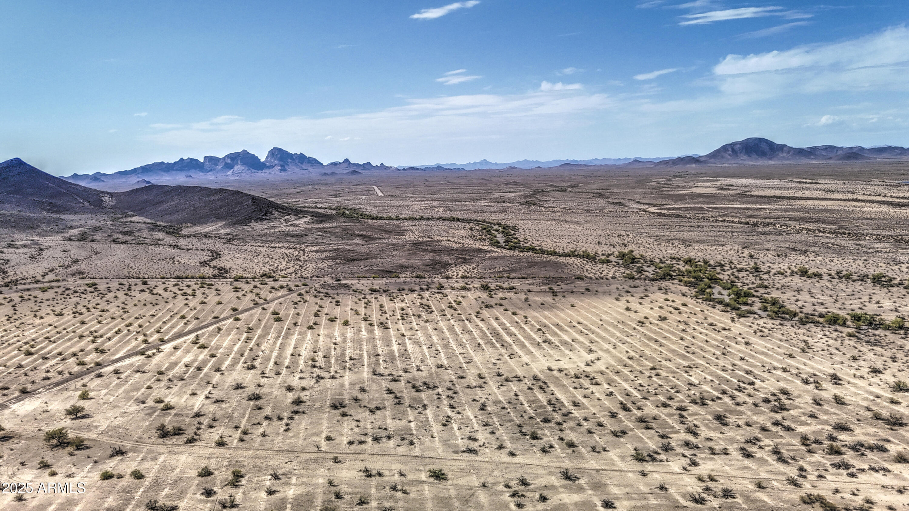 0 West Elliot Road, Unit 40150011A Tonopah, AZ 85354 - Photo 13 of 53 a view of lake and mountain