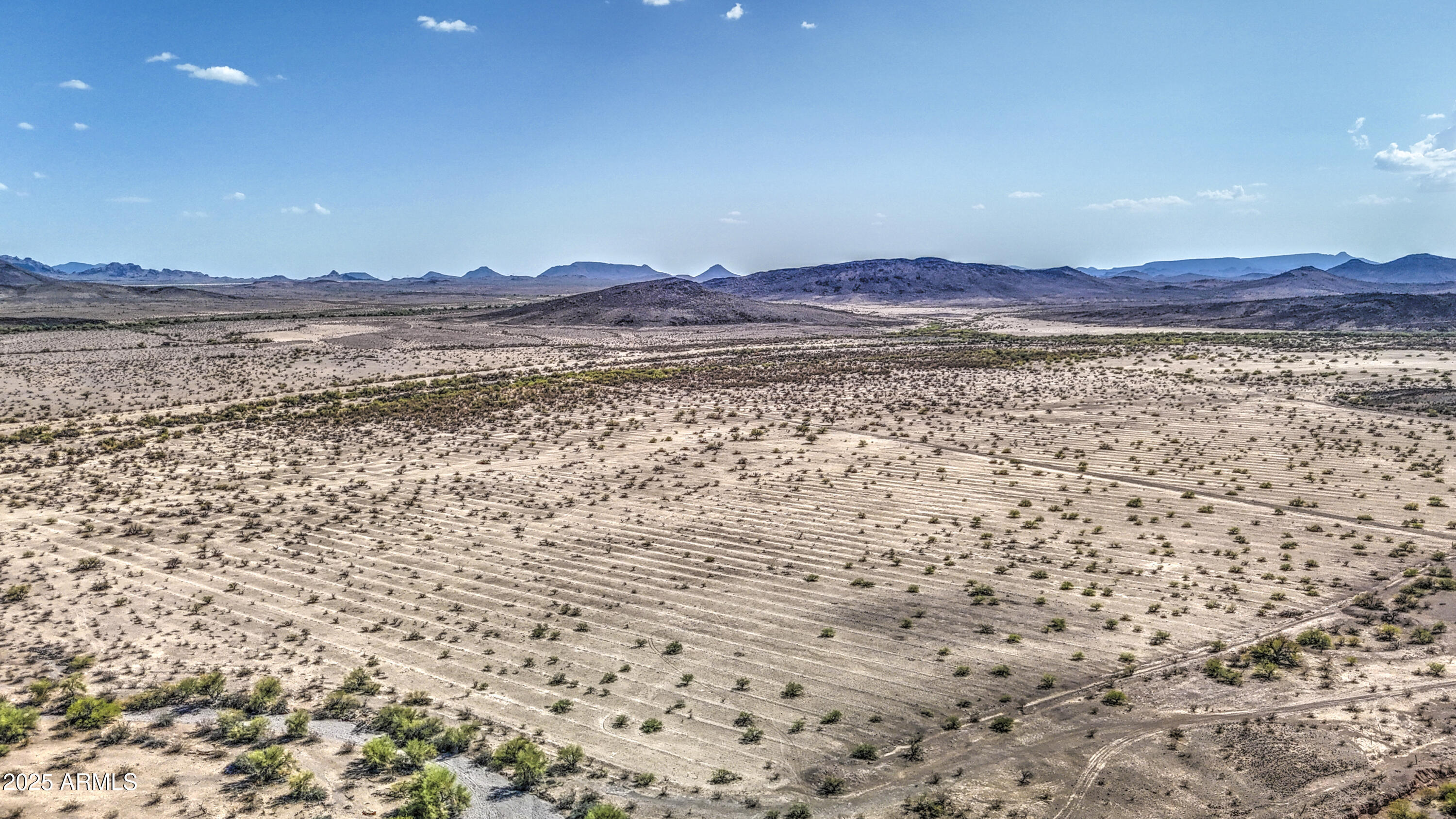 0 West Elliot Road, Unit 40150011A Tonopah, AZ 85354 - Photo 30 of 53 a view of lake and mountain