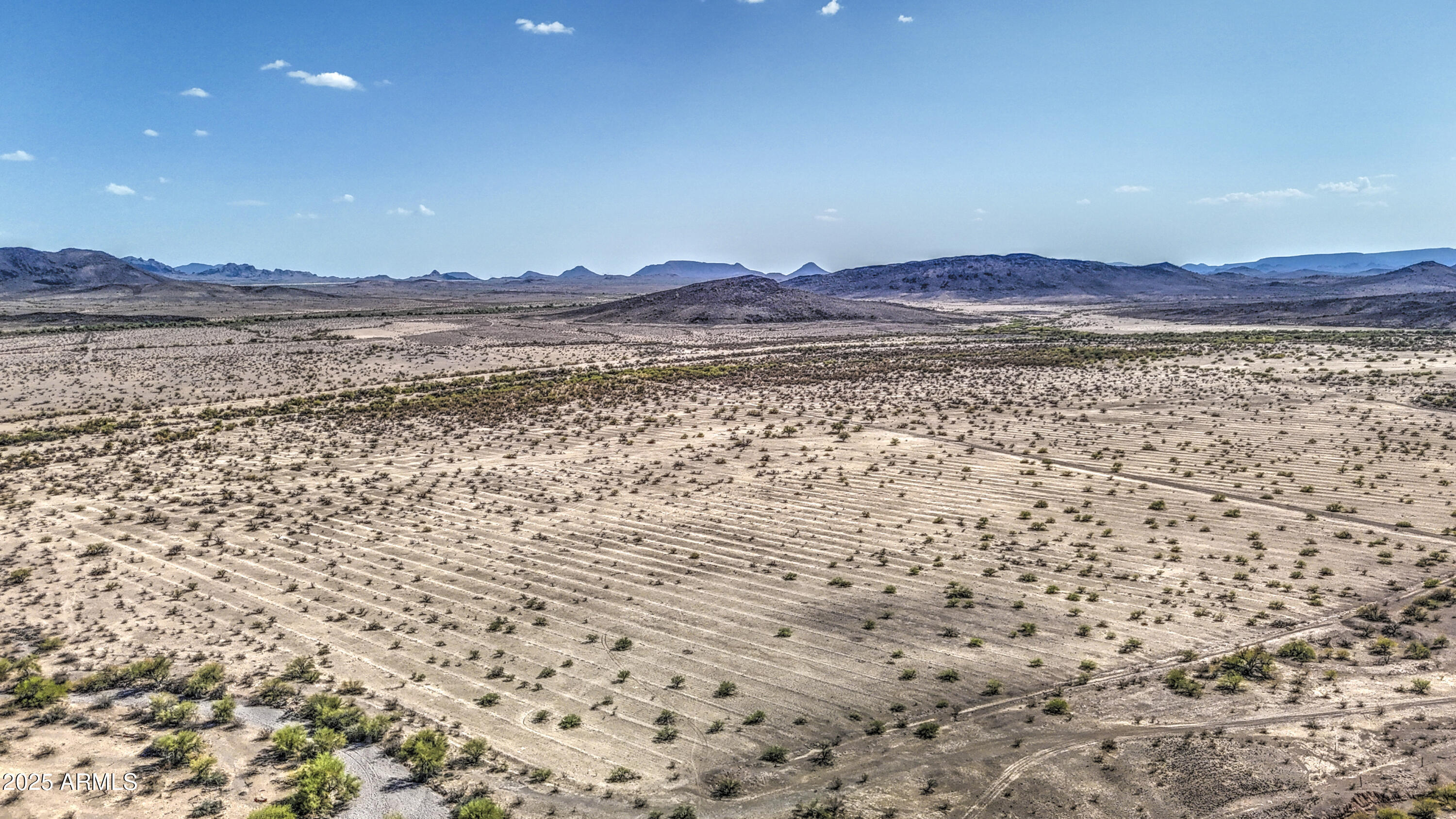 0 West Elliot Road, Unit 40150011A Tonopah, AZ 85354 - Photo 31 of 53 a view of lake and a city