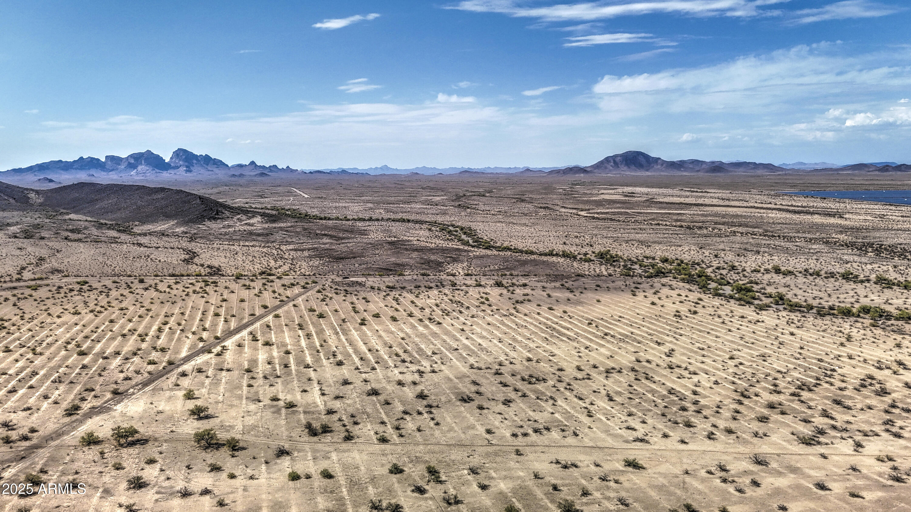 0 West Elliot Road, Unit 40150011A Tonopah, AZ 85354 - Photo 10 of 53 a view of ocean and mountain