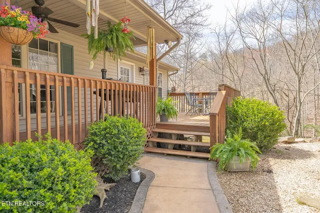 $524,000 | 291 Twin Lane, Washburn, TN 37888