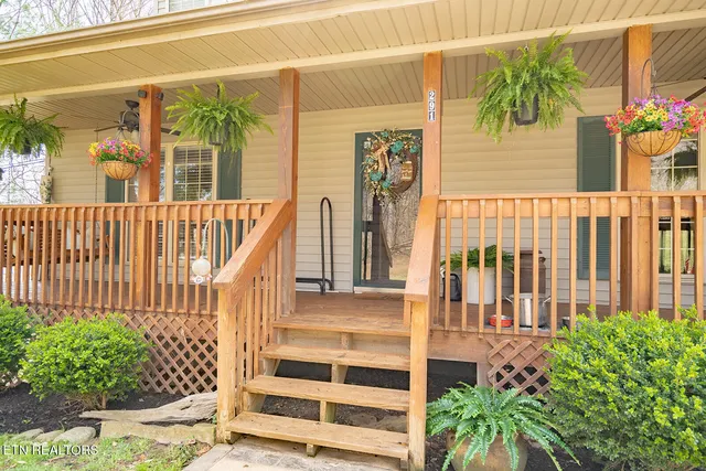 $524,000 | 291 Twin Lane, Washburn, TN 37888