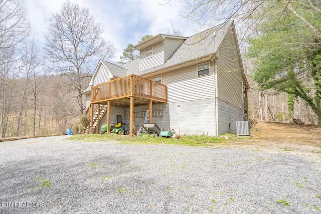 $524,000 | 291 Twin Lane, Washburn, TN 37888