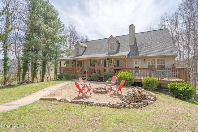 $524,000 | 291 Twin Lane, Washburn, TN 37888