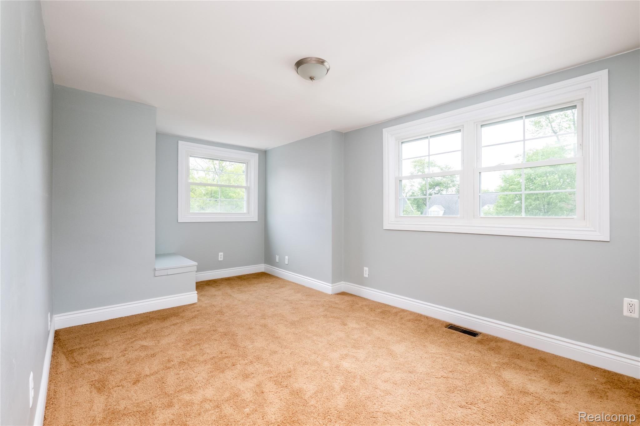 6 Hanover Road Pleasant Ridge, MI 48069 - Photo 21 of 36 Bedroom 3