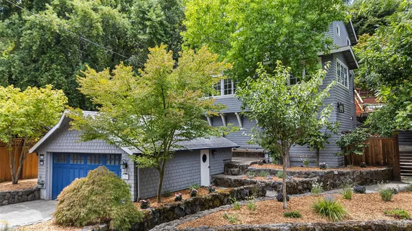 $3,595,000 | 220 Laurel Avenue, San Anselmo, CA 94960