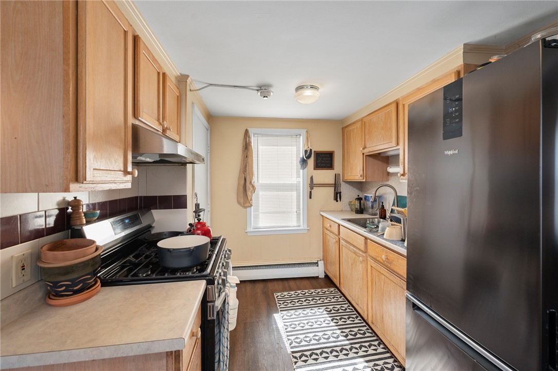 15 Thompson Street Warren, RI 02885 - Photo 16 of 47