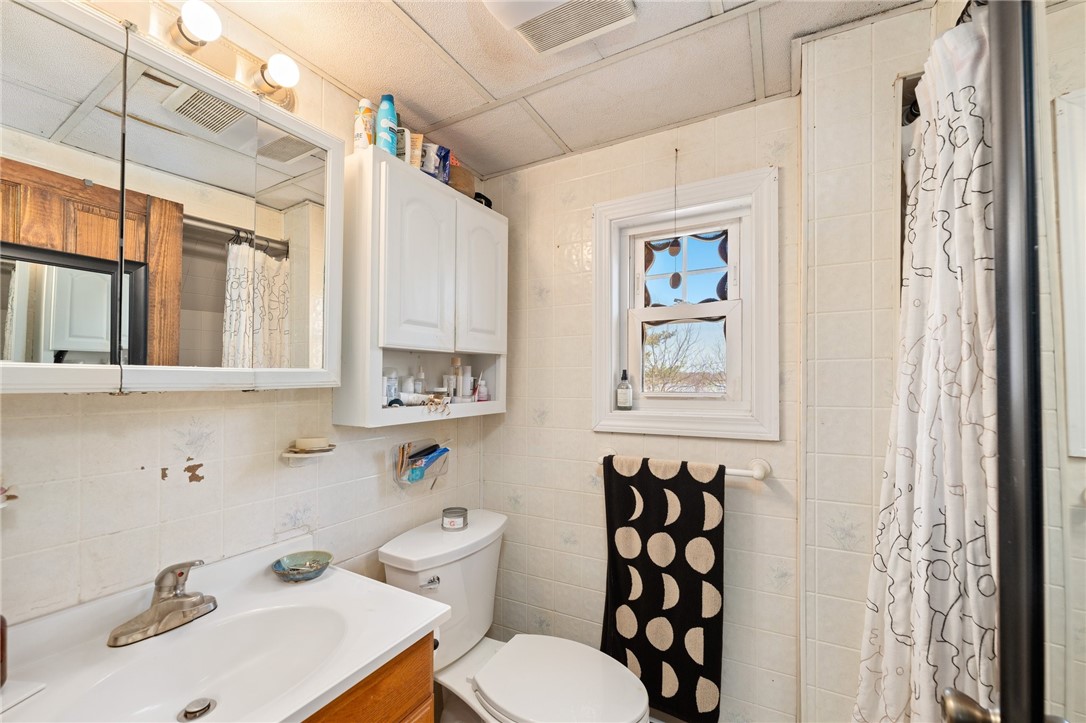 15 Thompson Street Warren, RI 02885 - Photo 21 of 47