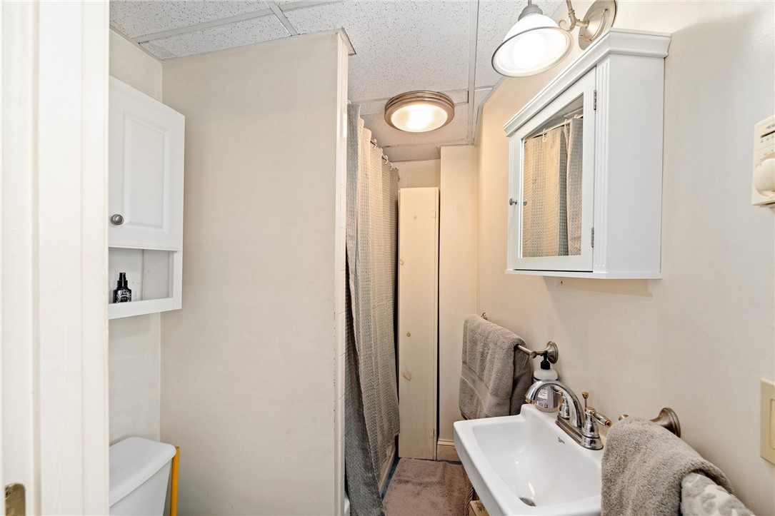 15 Thompson Street Warren, RI 02885 - Photo 33 of 47