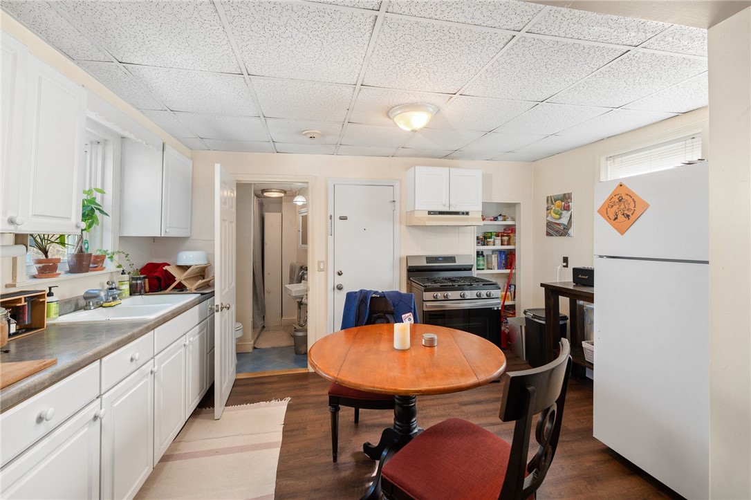 15 Thompson Street Warren, RI 02885 - Photo 37 of 47
