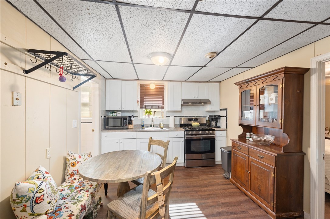 15 Thompson Street Warren, RI 02885 - Photo 10 of 47