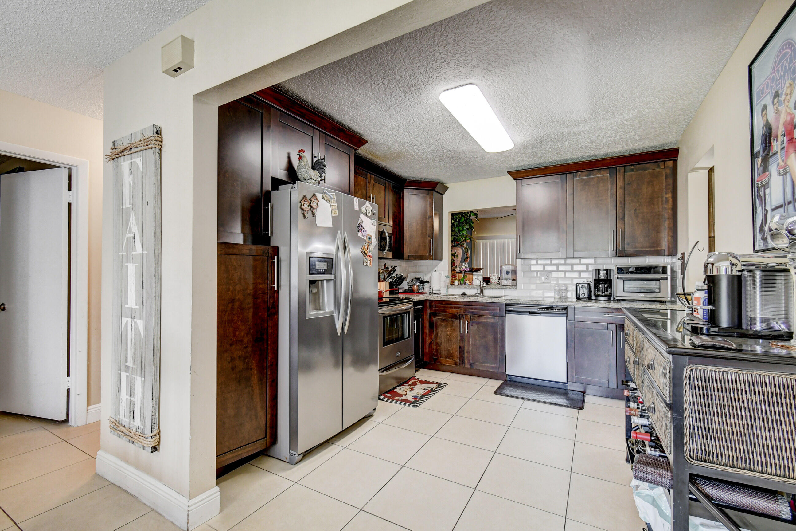 20570 Carousel Circle West Boca Raton, FL 33434 - Photo 14 of 36 DSC_5240_1_2_3_4