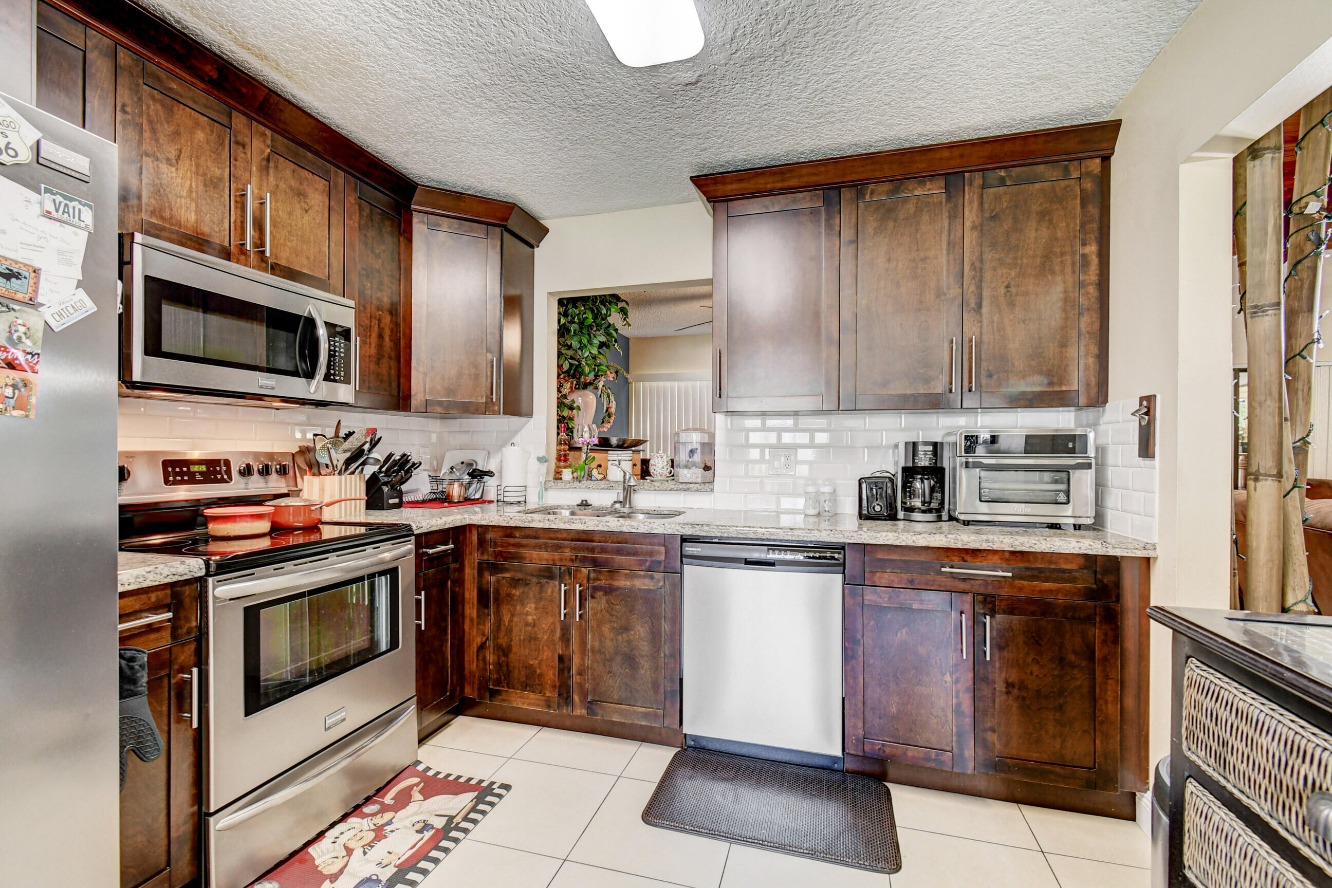 20570 Carousel Circle West Boca Raton, FL 33434 - Photo 15 of 36 DSC_5250_1_2_3_4