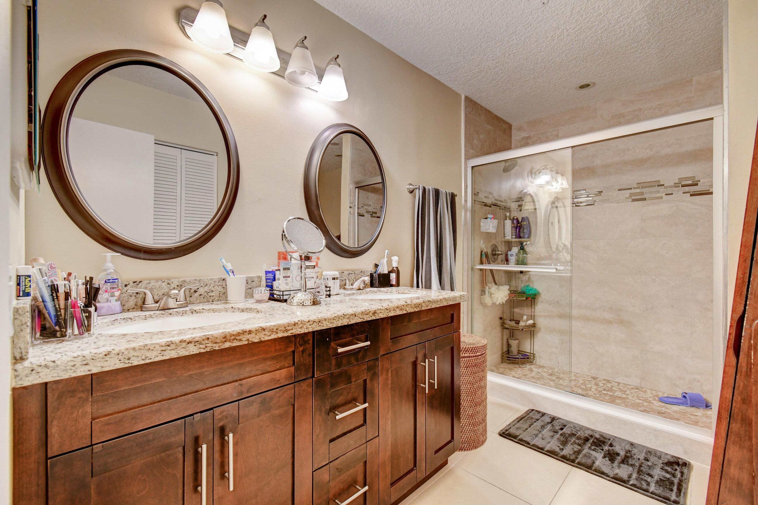 20570 Carousel Circle West Boca Raton, FL 33434 - Photo 17 of 36 DSC_5125_6_7_8_9