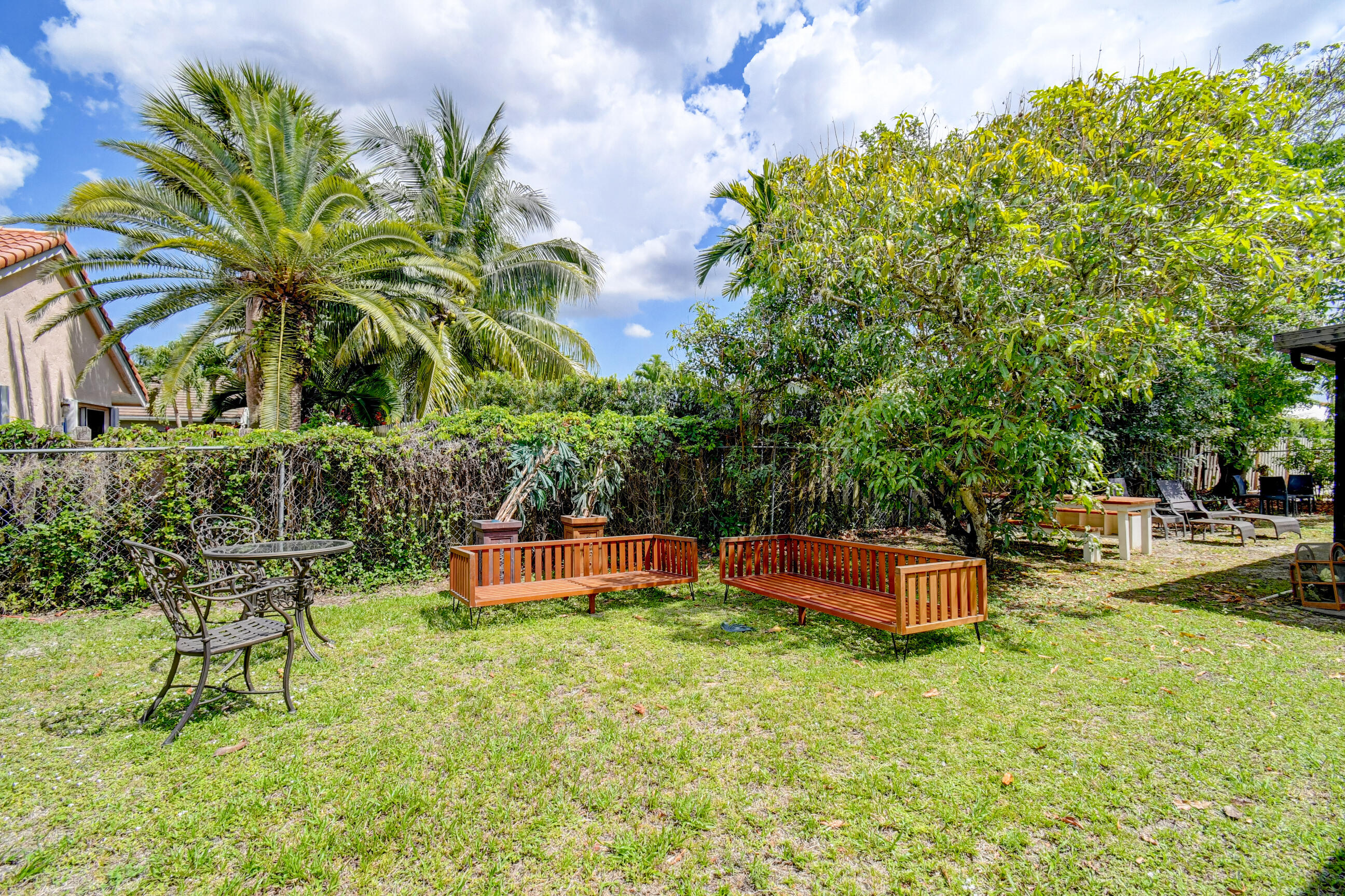 20570 Carousel Circle West Boca Raton, FL 33434 - Photo 33 of 36 DSC_5495_6_7_8_9