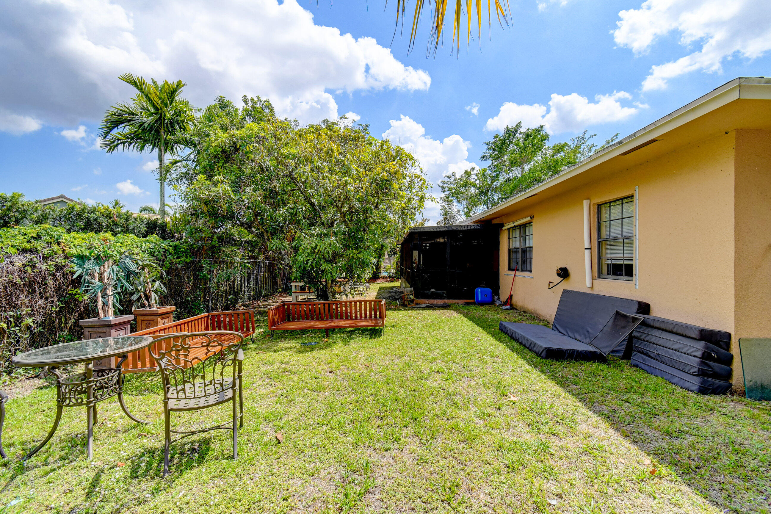 20570 Carousel Circle West Boca Raton, FL 33434 - Photo 34 of 36 DSC_5505_6_7_8_9