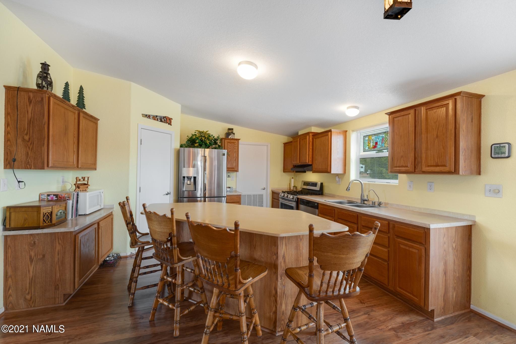 5322 North Sagebrush Road Williams, AZ 86046 - Photo 13 of 39 5322-north-sagebrush-road-williams-az-us