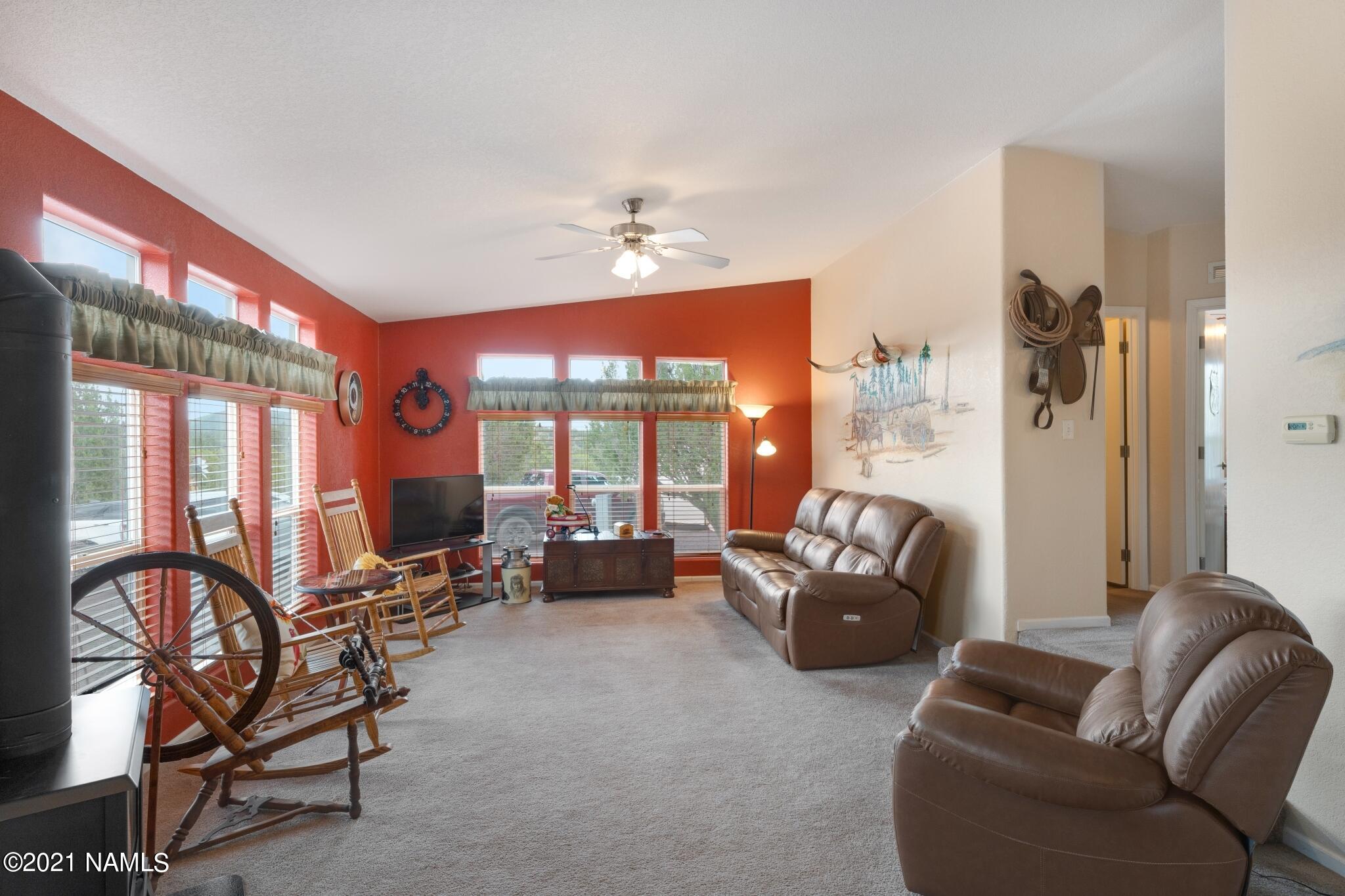 5322 North Sagebrush Road Williams, AZ 86046 - Photo 17 of 39 5322-north-sagebrush-road-williams-az-us