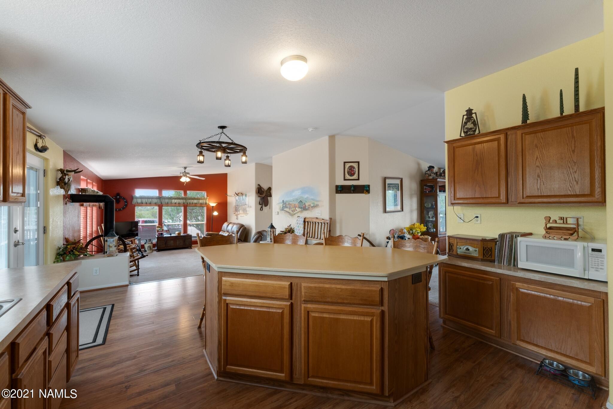 5322 North Sagebrush Road Williams, AZ 86046 - Photo 8 of 39 5322-north-sagebrush-road-williams-az-us