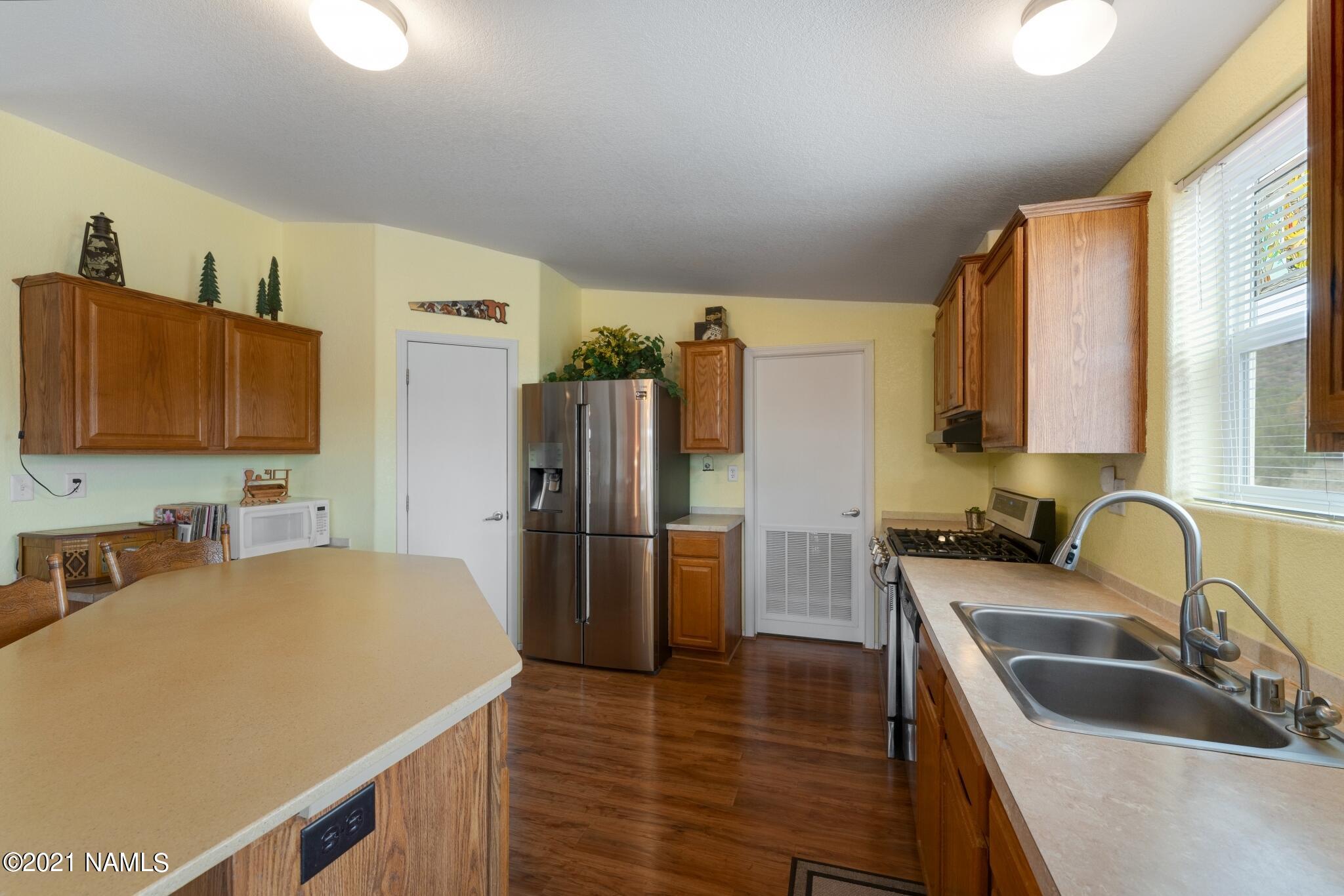 5322 North Sagebrush Road Williams, AZ 86046 - Photo 9 of 39 5322-north-sagebrush-road-williams-az-us