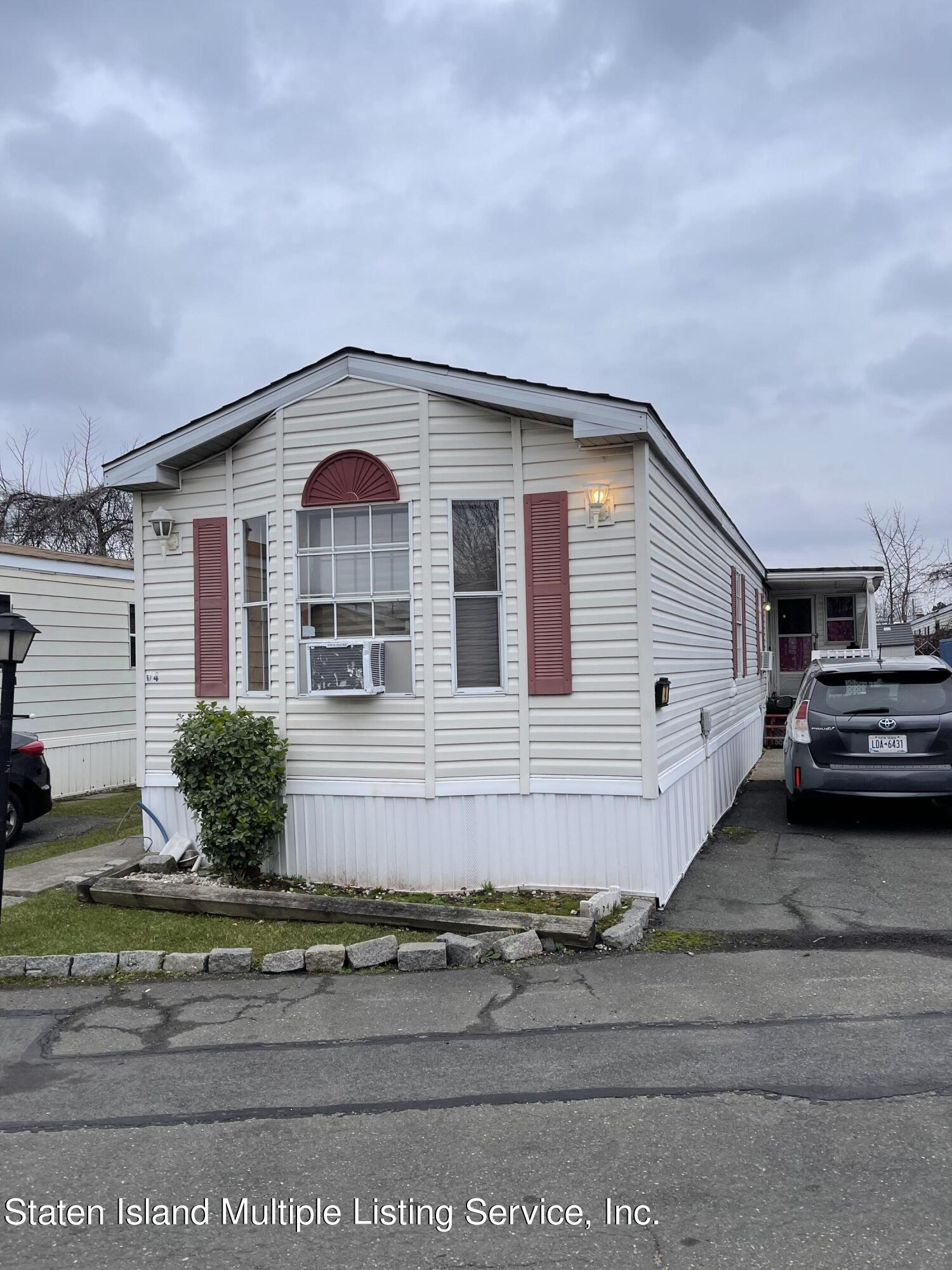 2701 Goethals Road North, Unit D4 Staten Island, NY 10303 - Photo 1 of 13 IMG-2009