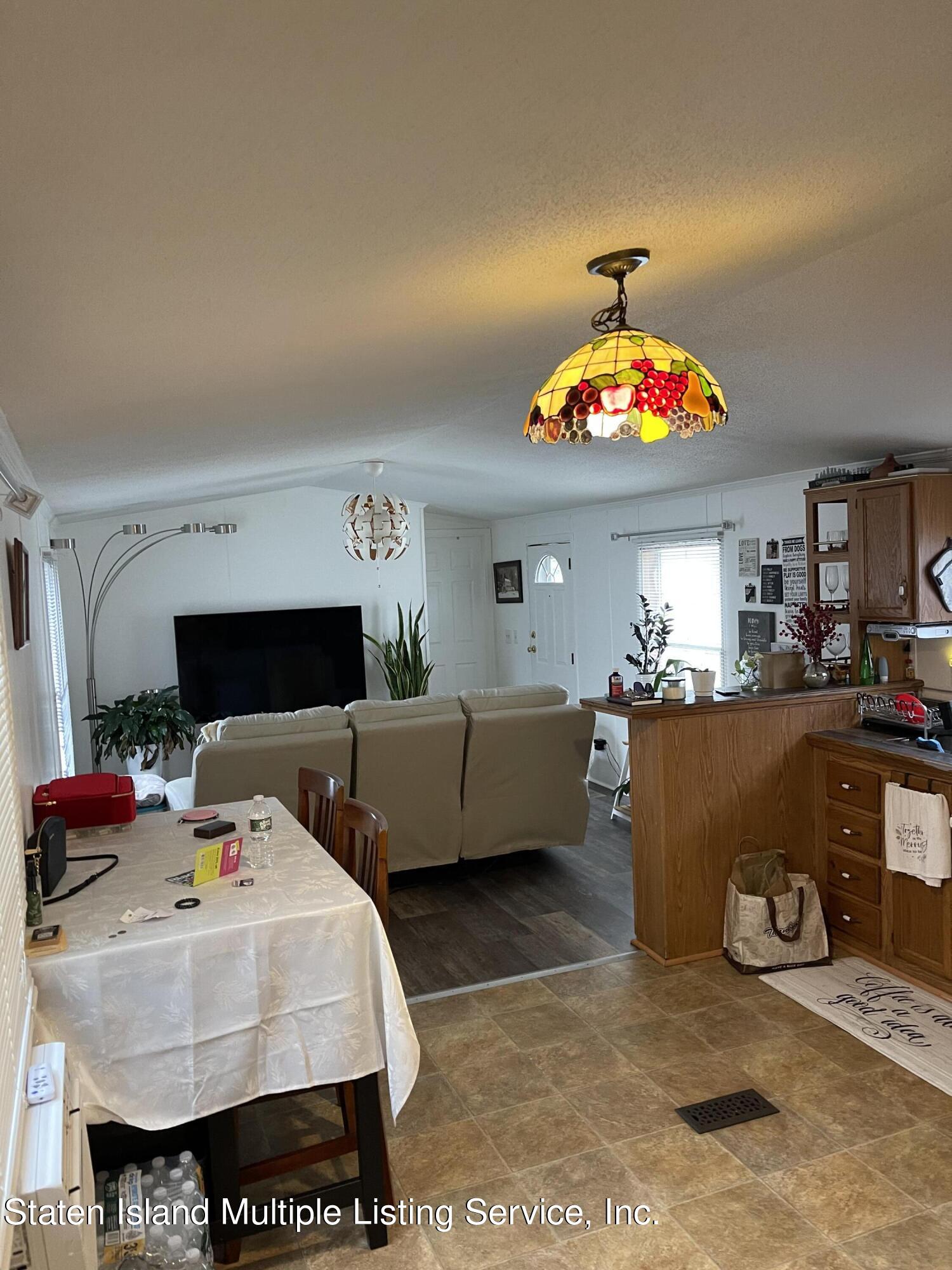 2701 Goethals Road North, Unit D4 Staten Island, NY 10303 - Photo 4 of 13 IMG-2033