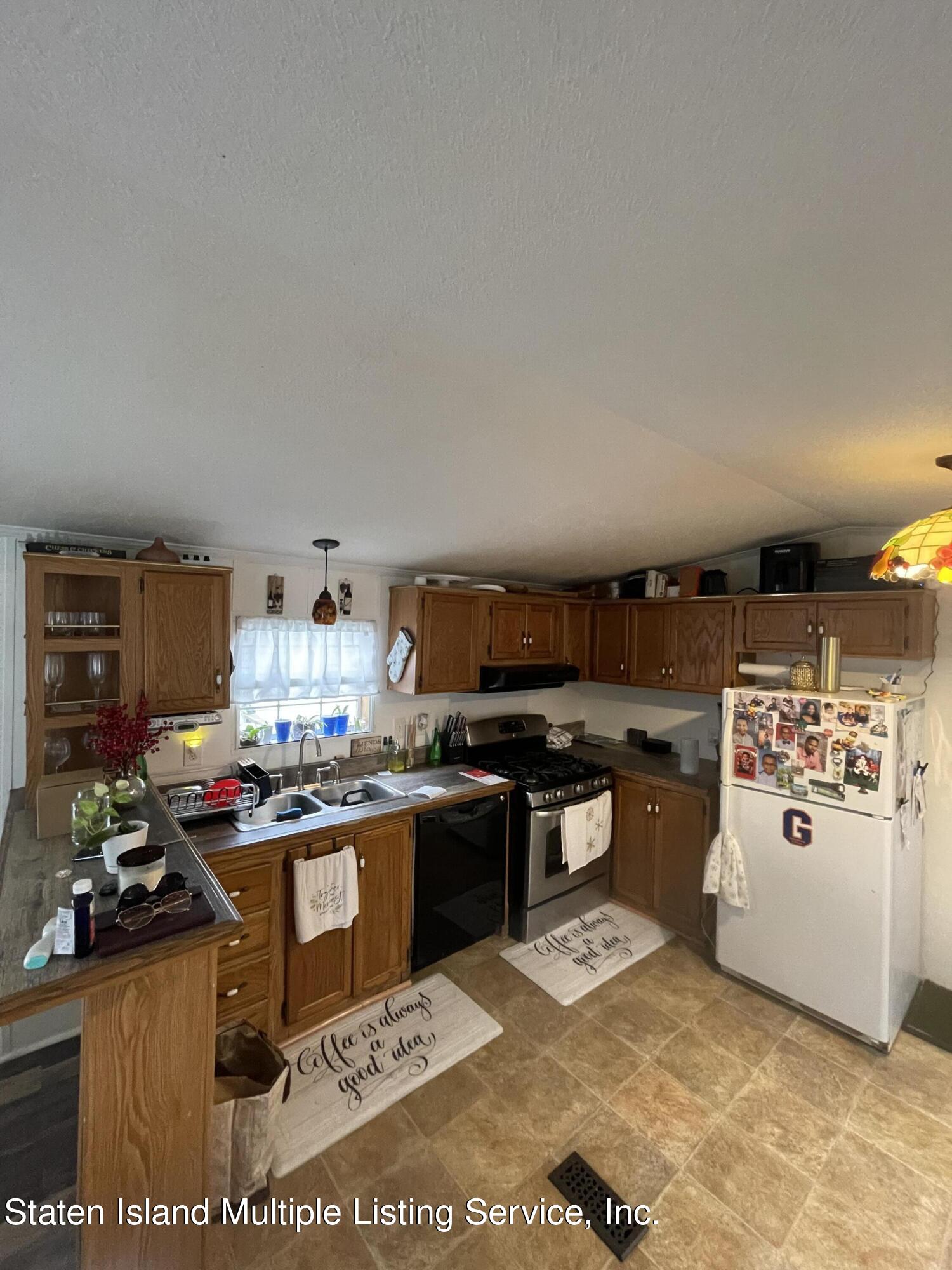 2701 Goethals Road North, Unit D4 Staten Island, NY 10303 - Photo 7 of 13 IMG-2035