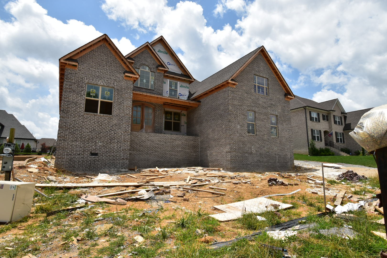 5013 Wallaby Drive Spring Hill, TN 37174 - Photo 4 of 25 a front view of a house with a yard