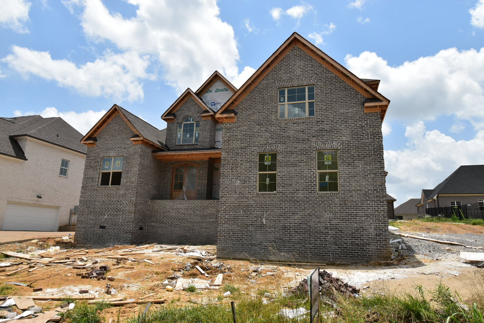 5013 Wallaby Drive Spring Hill, TN 37174 - Photo 6 of 25 a front view of a house with a yard