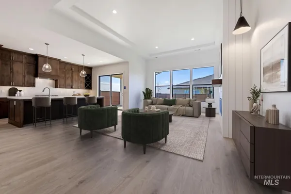 $824,900 | 6829 North Vly Breeze Avenue, Unit ASPEN, Meridian, ID 83646