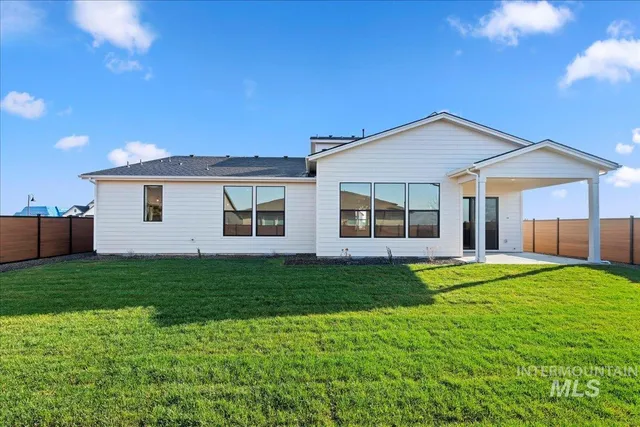 $849,900 | 6829 North Vly Breeze Avenue, Unit ASPEN, Meridian, ID 83646