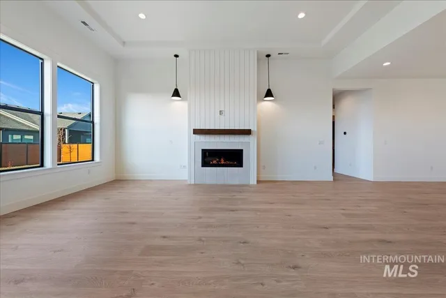 $849,900 | 6829 North Vly Breeze Avenue, Unit ASPEN, Meridian, ID 83646