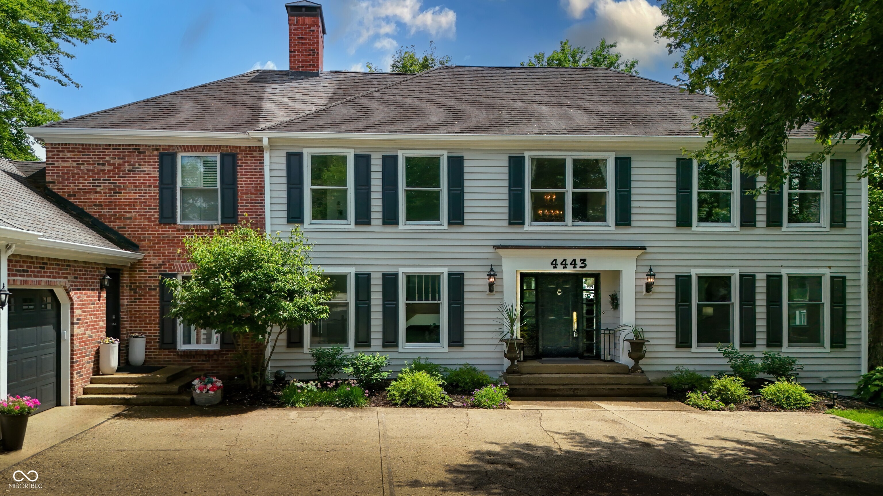 4443 Mallard Point Columbus, IN 47201 - Photo 3 of 85 Gallery Image 3
