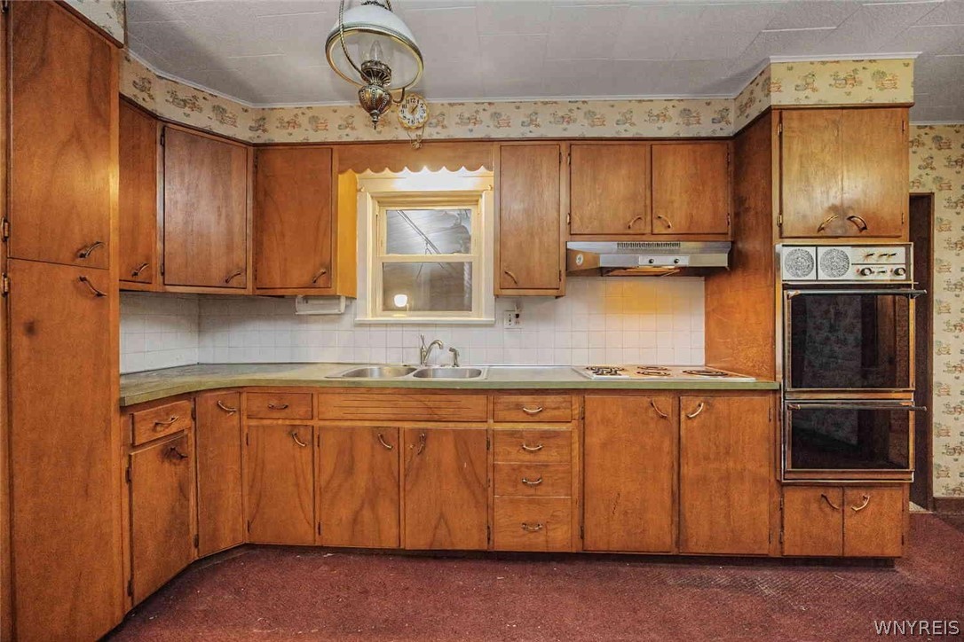 2020 Tuscarora Road Niagara, NY 14304 - Photo 35 of 50 kitchen