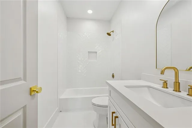 $630,000 | 2337 Orleans Street, Mandeville, LA 70448