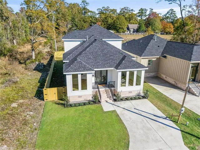 $630,000 | 2337 Orleans Street, Mandeville, LA 70448