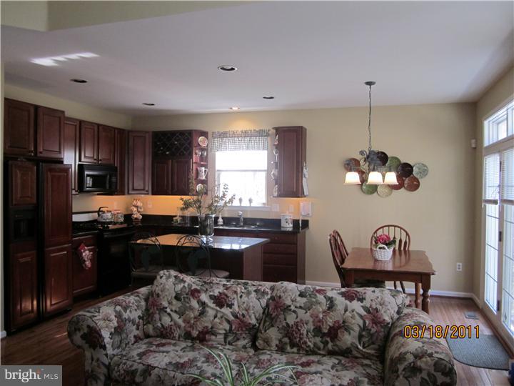 122 Brandywine Road Malvern, PA 19355 - Photo 8 of 17 Kitchen