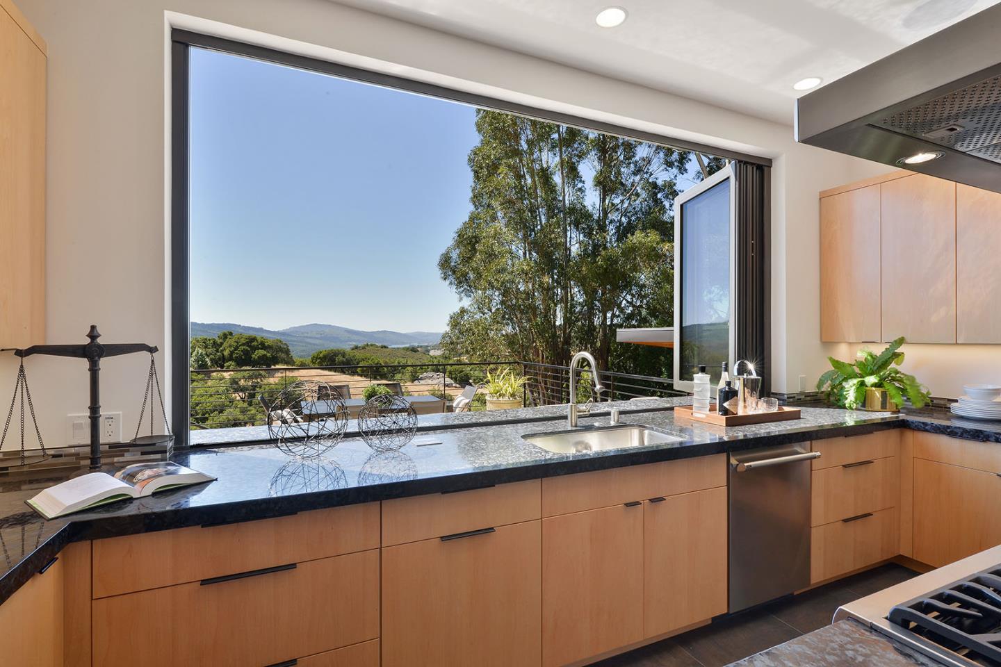 481 West Maple Way Woodside, CA 94062 - Photo 16 of 91