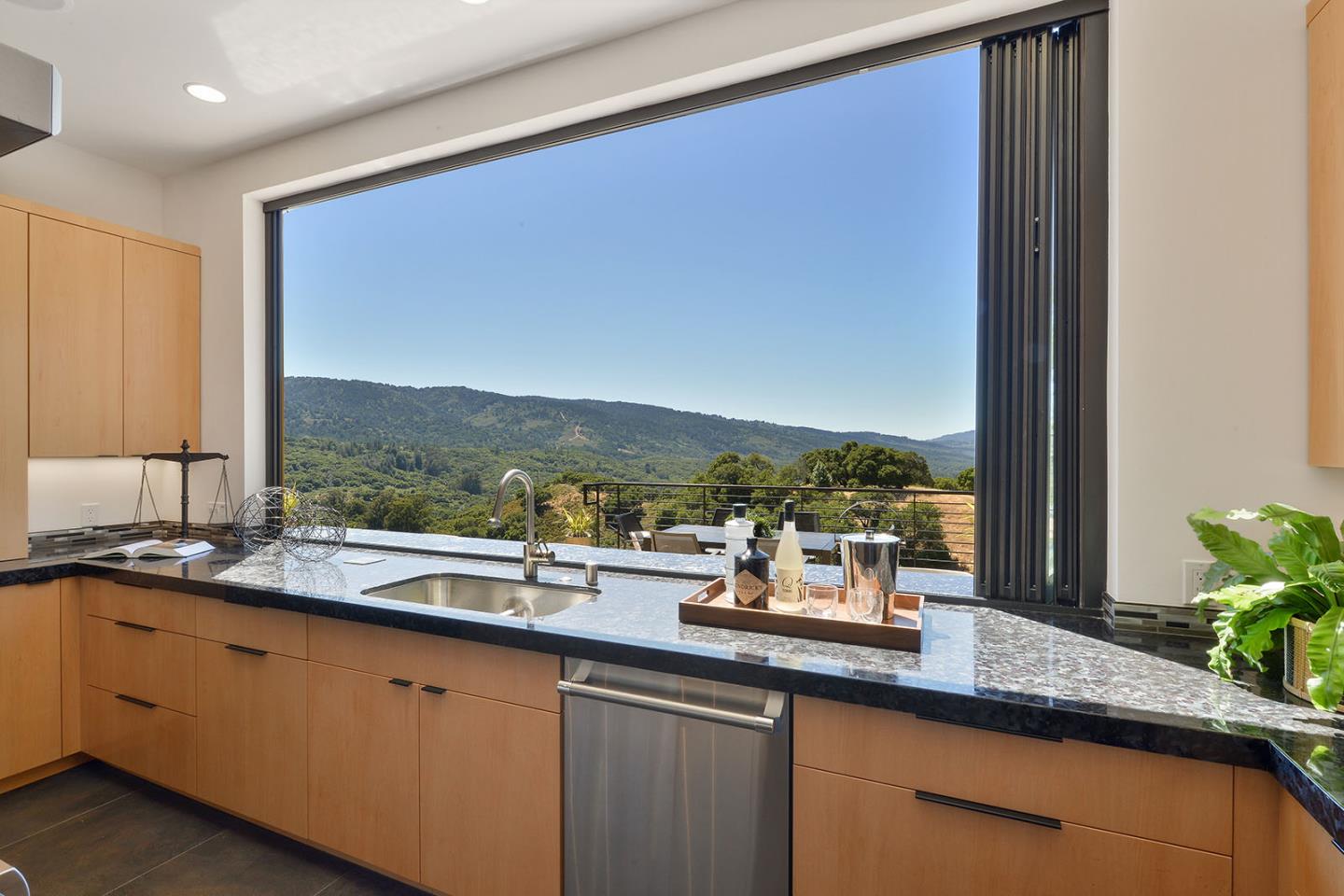 481 West Maple Way Woodside, CA 94062 - Photo 17 of 91