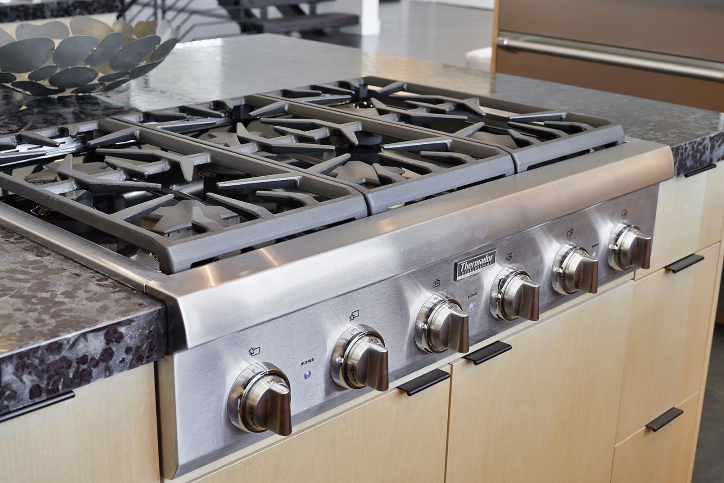 481 West Maple Way Woodside, CA 94062 - Photo 18 of 91