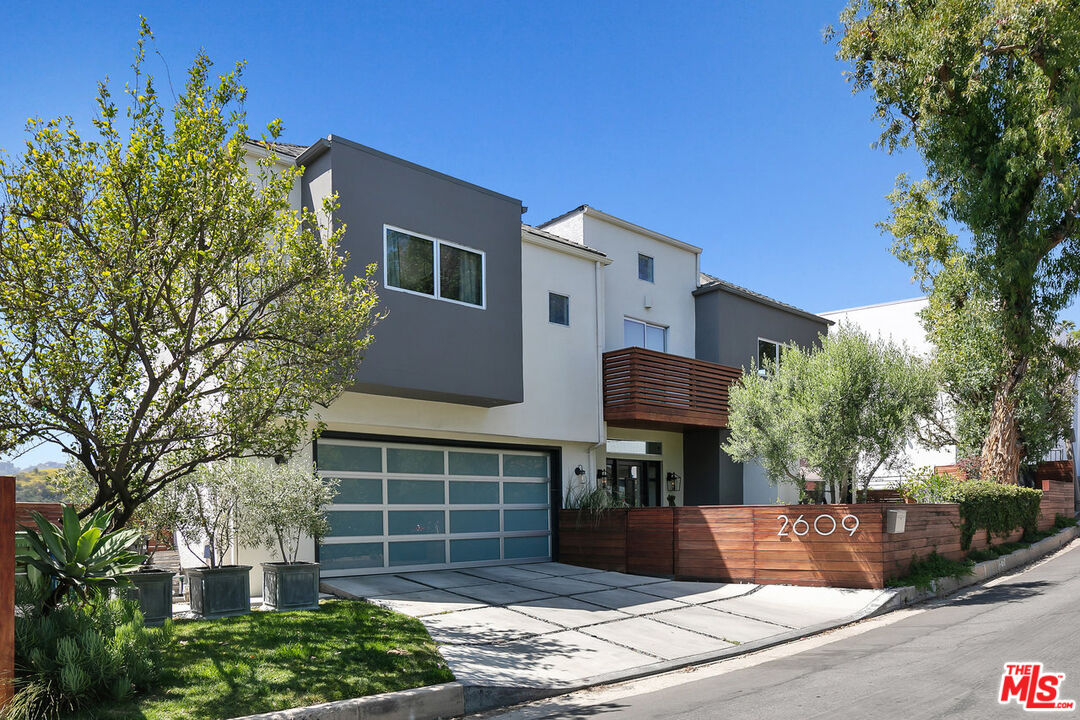 2609 Creston Drive, Unit OR, Los Angeles, CA 90068 Compass