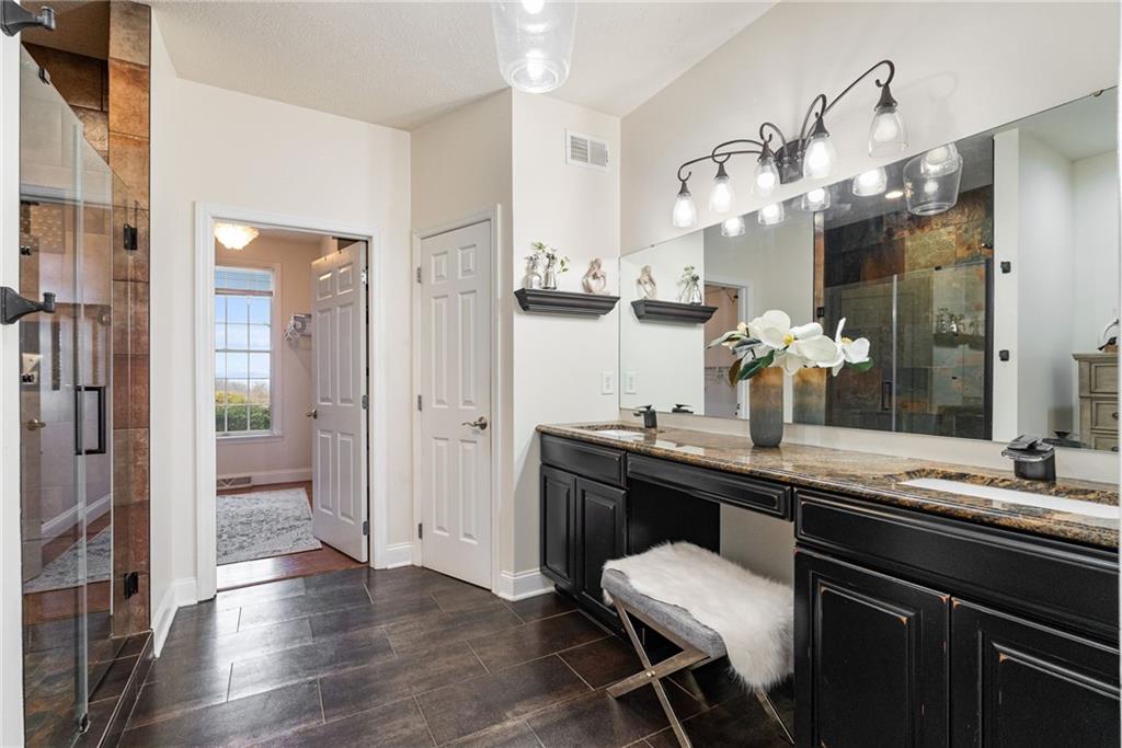 2376 Hilltop Road Presto, PA 15142 - Photo 14 of 30 Gallery Image 14