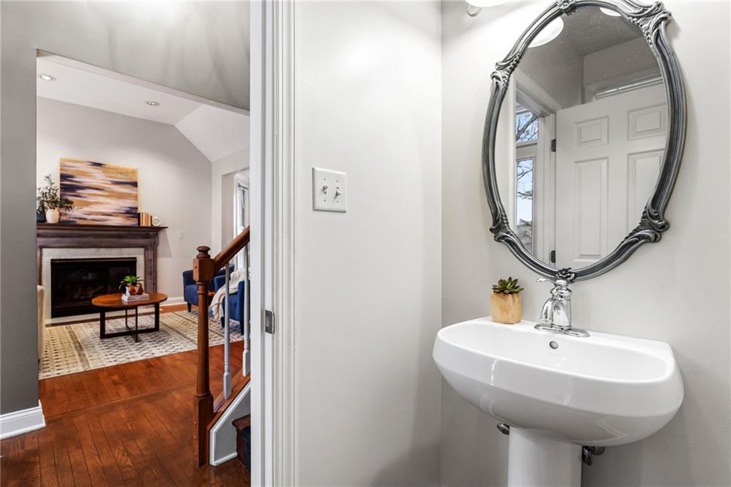 2376 Hilltop Road Presto, PA 15142 - Photo 18 of 30 Gallery Image 18